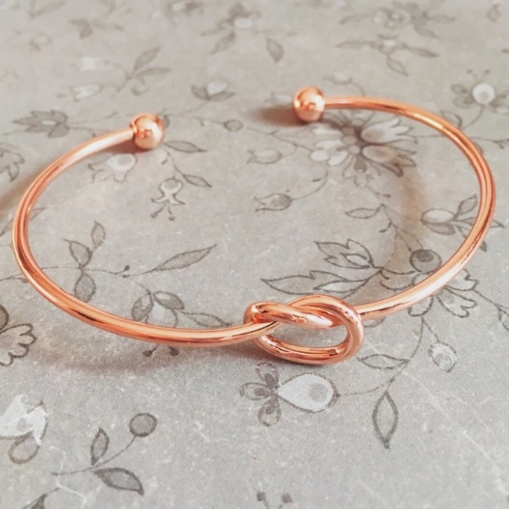 Rose Gold Knot Bracelet
